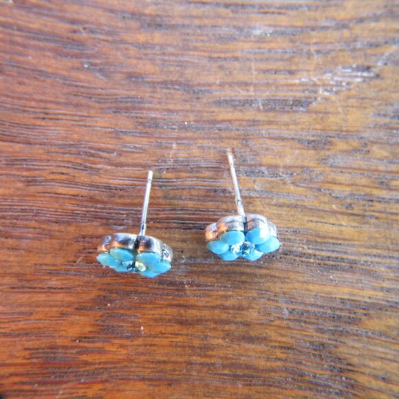 Blue flower stud earrings (turquoise?). Vintage. - Picture 7 of 8